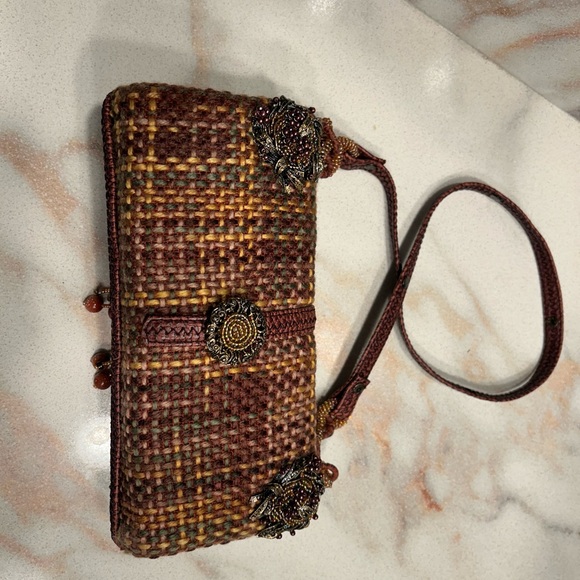 Mary Frances handbag- details beading, fresh water pearls, mother of pearls. - Picture 5 of 8